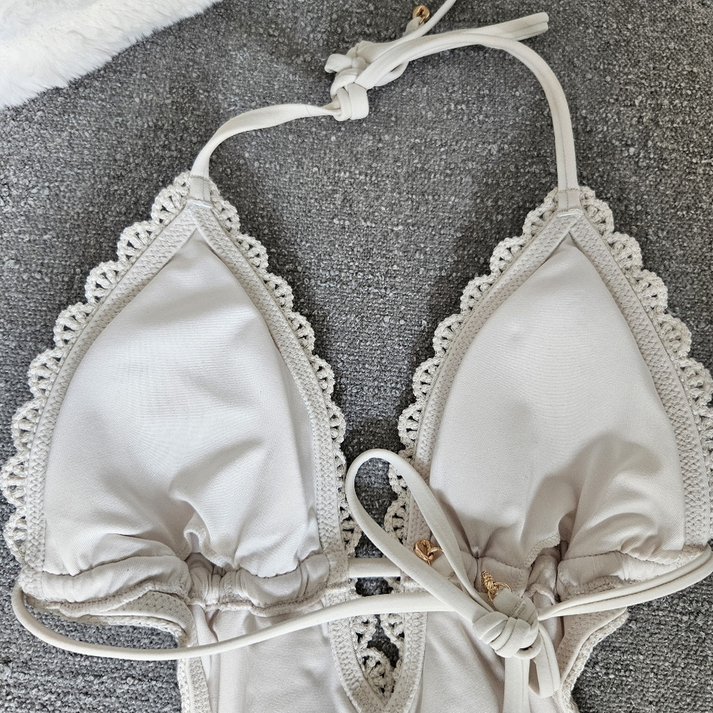 Victoria Secret Beige Crochet One-Piece Monokini Size Medium - Picture 7 of 8